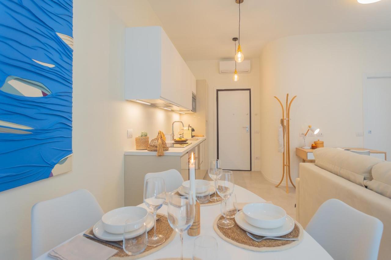 Enchanted Como Lake - City Apartment 2 By Rent All Комо Екстериор снимка