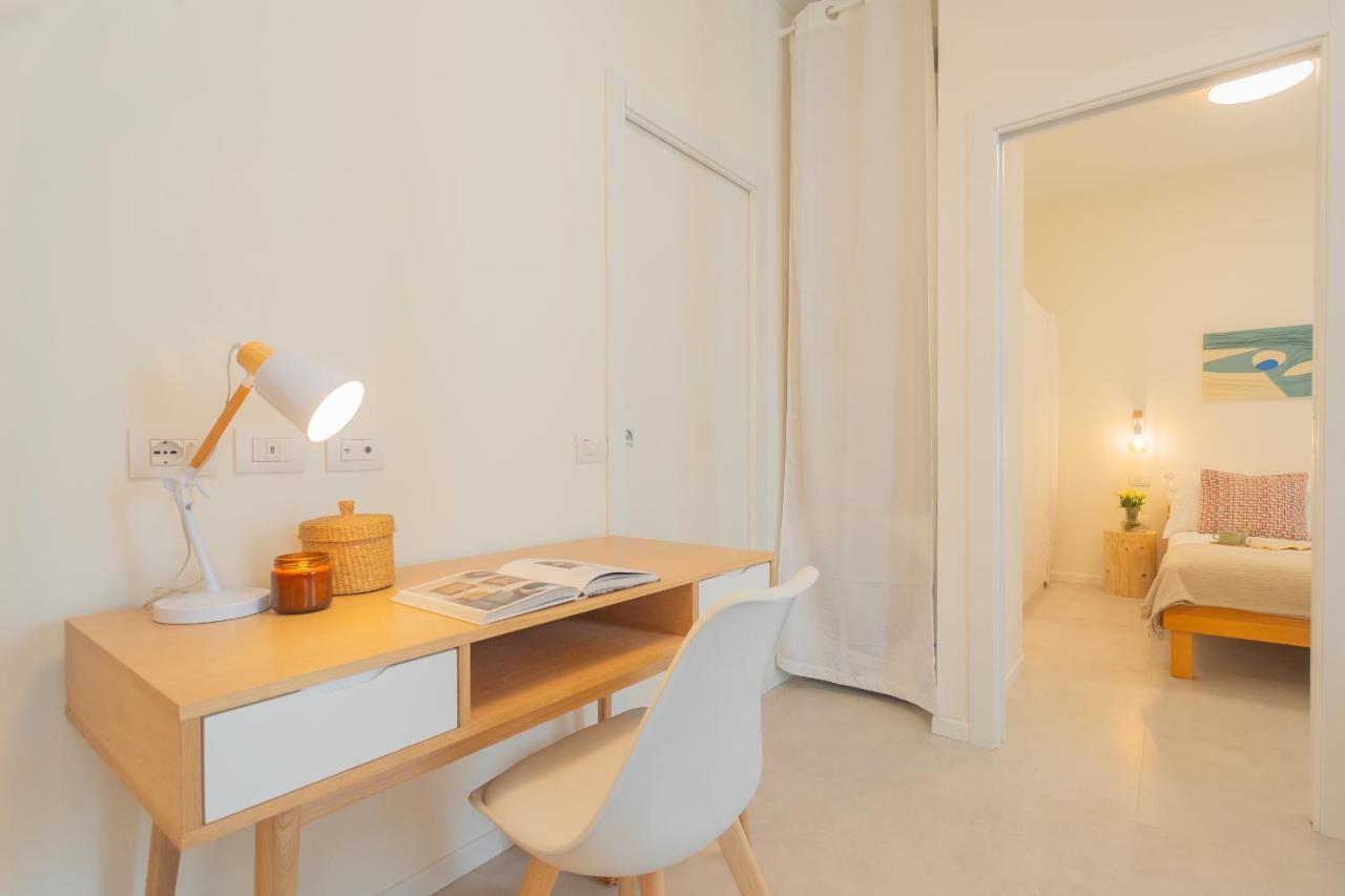 Enchanted Como Lake - City Apartment 2 By Rent All Комо Екстериор снимка