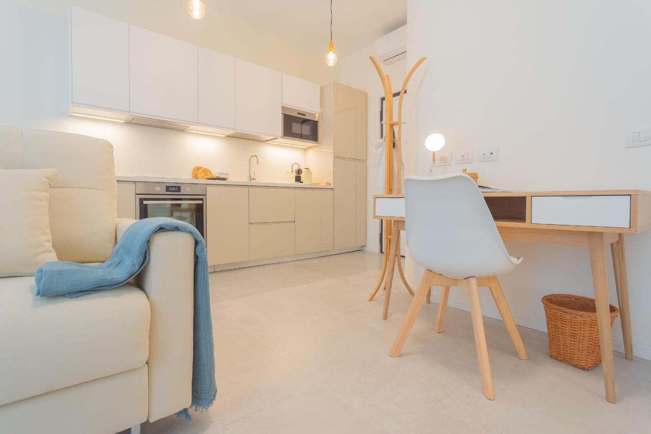 Enchanted Como Lake - City Apartment 2 By Rent All Комо Екстериор снимка